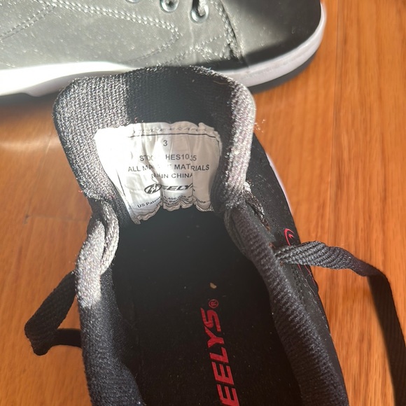 Heelys shoes - Picture 3 of 4